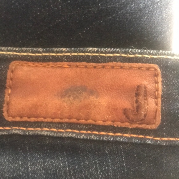 “J BRAND“ Dark Wash Ladies Jeans. - Picture 2 of 9